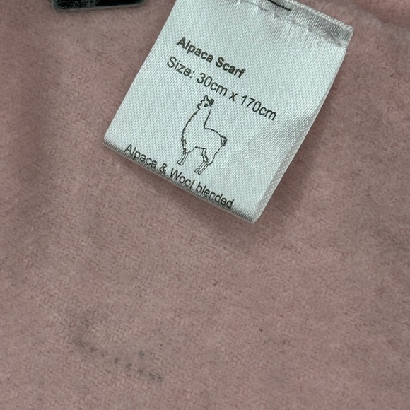 Merinosnug Wool Scarf - Picture 3 of 3